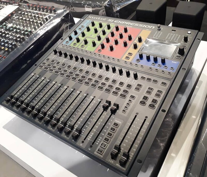 Mixere digitale, echipamente DJ, mixere DJ, platane